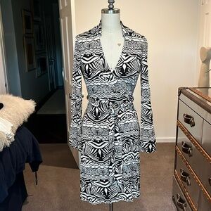 Diane von Furstenberg DVF black/cream silk wrap dress; size 6